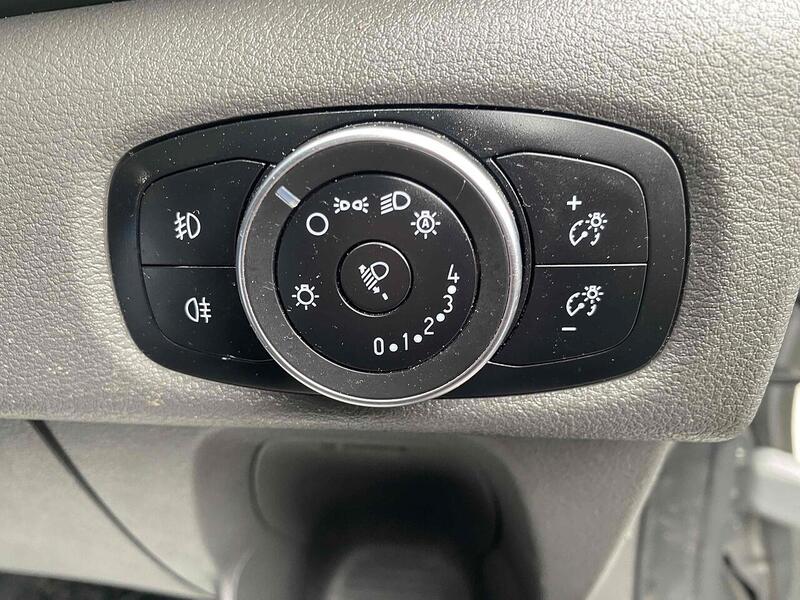 Ford 2.0 300 EcoBlue Limited Panel Van 5dr Diesel Manual L2 H1 Euro 6 (s/s) (170 ps)