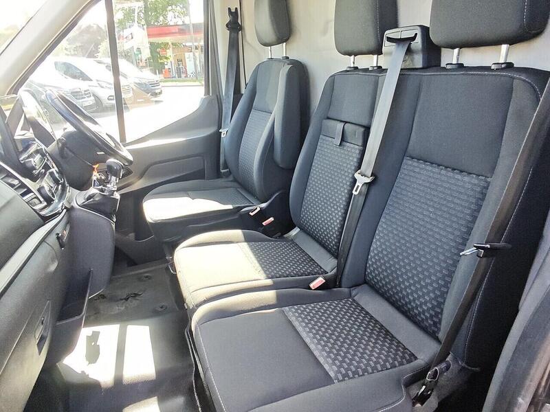 Ford 350 EcoBlue Limited Panel Van 2.0 Manual Diesel