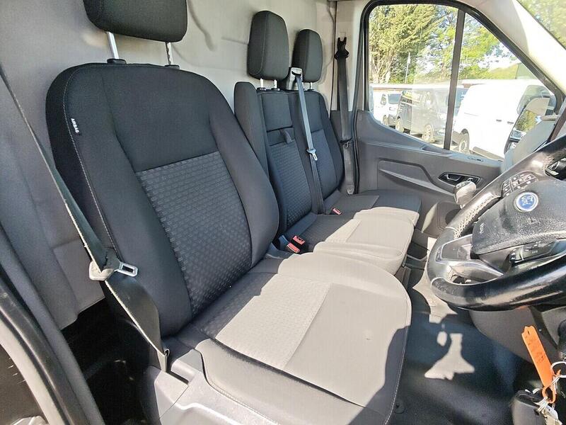 Ford 350 EcoBlue Limited Panel Van 2.0 Manual Diesel