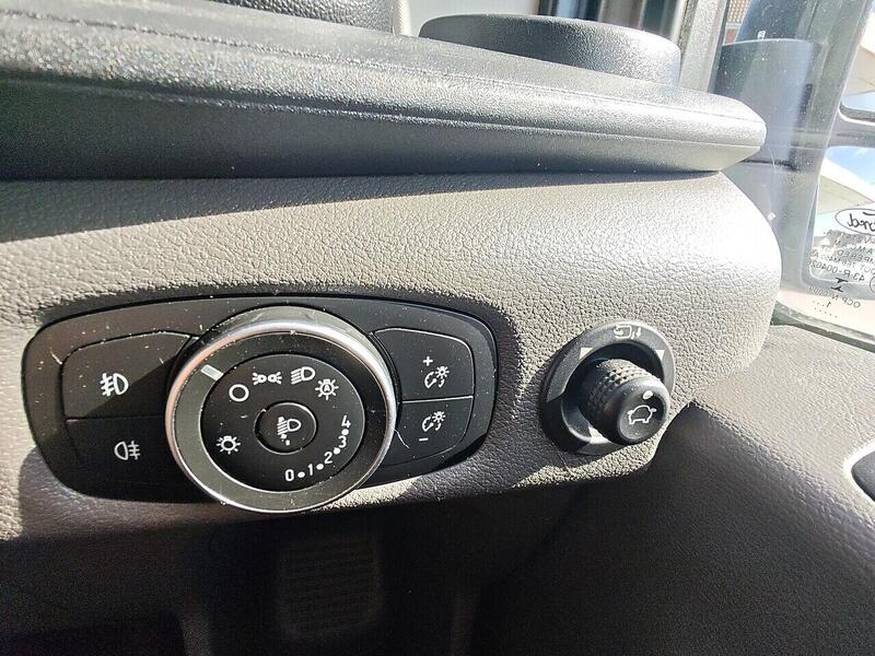 Ford 350 EcoBlue Limited Panel Van 2.0 Manual Diesel