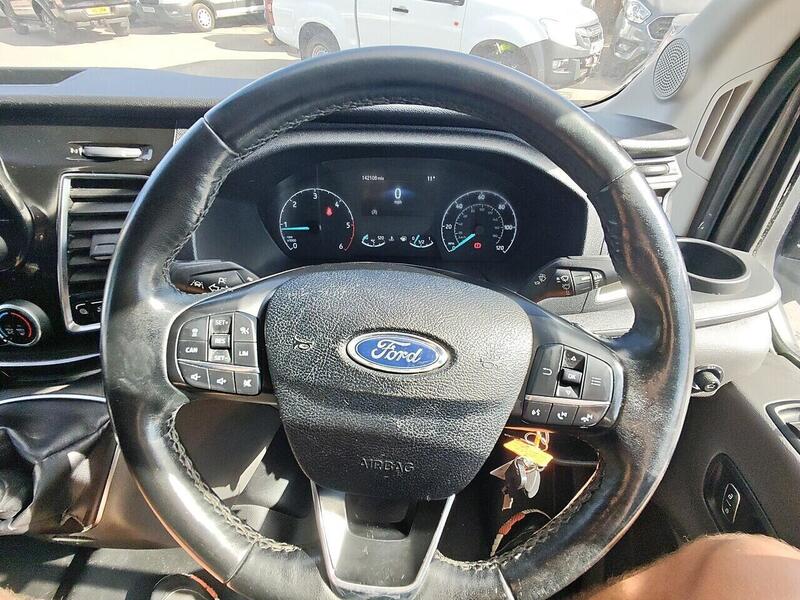Ford 350 EcoBlue Limited Panel Van 2.0 Manual Diesel