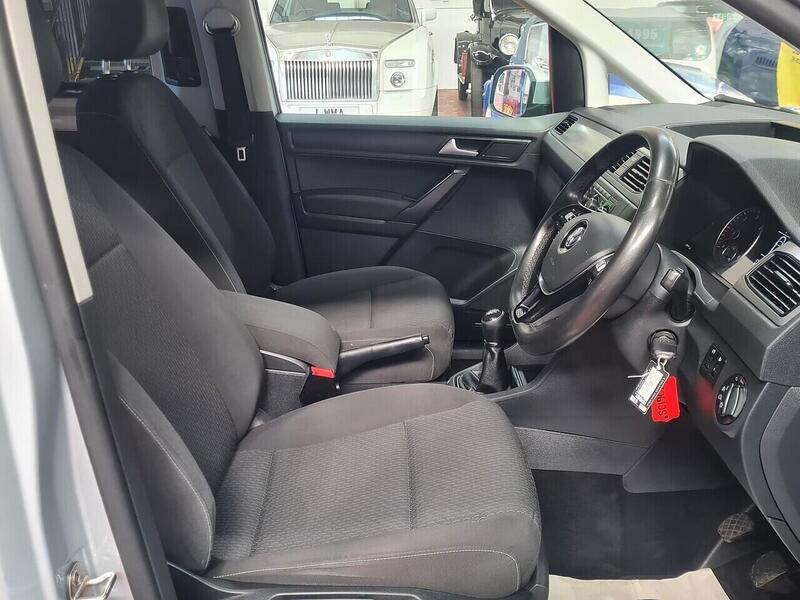Volkswagen 2.0 TDi C20 Maxi Combi Van 5dr Diesel Manual FWD (Window) (128 g/km, 101 bhp)