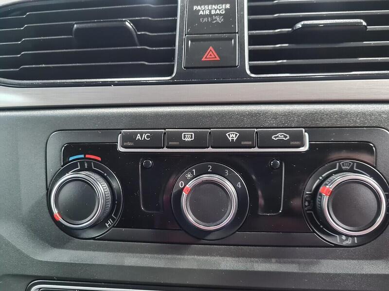 Volkswagen 2.0 TDi C20 Maxi Combi Van 5dr Diesel Manual FWD (Window) (128 g/km, 101 bhp)