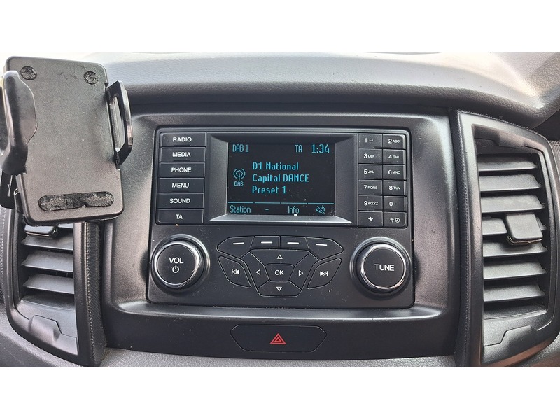 Ford 2.2 TDCi XL Pickup Double Cab 4dr Diesel Manual 4WD Euro 6 (s/s) (Eco Axle) (160 ps) 2.2 4dr Pickup Manual Diesel