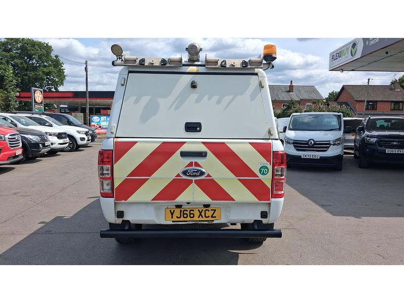 Ford 2.2 TDCi XL Pickup Double Cab 4dr Diesel Manual 4WD Euro 6 (s/s) (Eco Axle) (160 ps) 2.2 4dr Pickup Manual Diesel