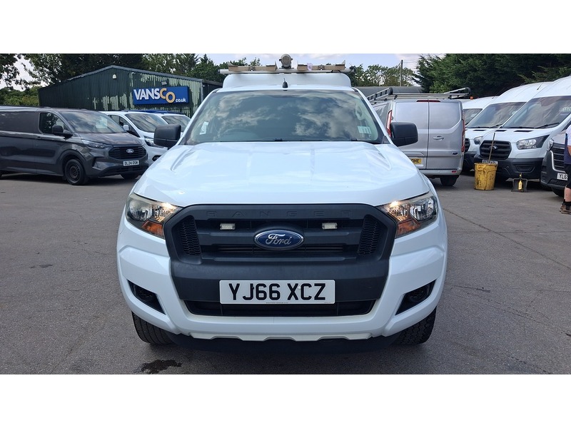 Ford 2.2 TDCi XL Pickup Double Cab 4dr Diesel Manual 4WD Euro 6 (s/s) (Eco Axle) (160 ps) 2.2 4dr Pickup Manual Diesel