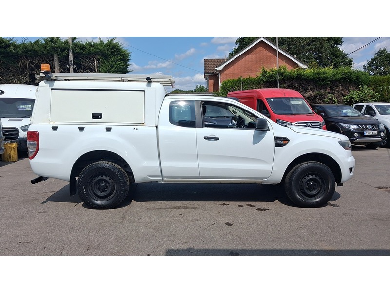 Ford 2.2 TDCi XL Pickup Double Cab 4dr Diesel Manual 4WD Euro 6 (s/s) (Eco Axle) (160 ps) 2.2 4dr Pickup Manual Diesel