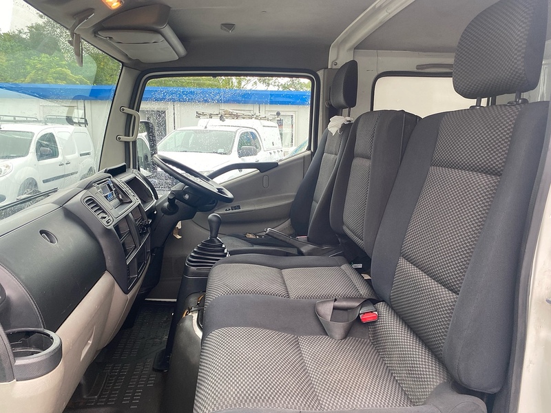 Nissan 3.0 dCi 35.13 Dropside Double Cab 4dr Diesel Manual L3 Euro 6 (130 ps)