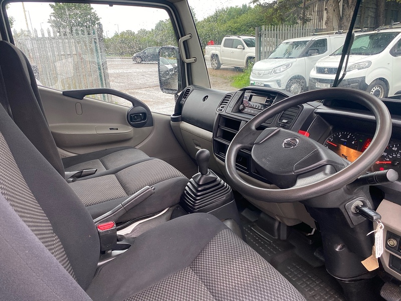 Nissan 3.0 dCi 35.13 Dropside Double Cab 4dr Diesel Manual L3 Euro 6 (130 ps)