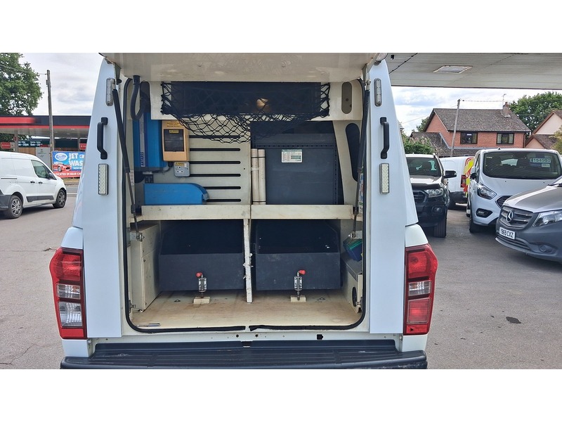 Isuzu 2.5 TD Pickup 4dr Diesel Manual 4x4 (192 g/km, 161 bhp)
