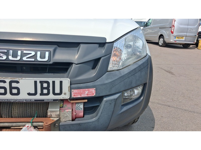 Isuzu 2.5 TD Pickup 4dr Diesel Manual 4x4 (192 g/km, 161 bhp)