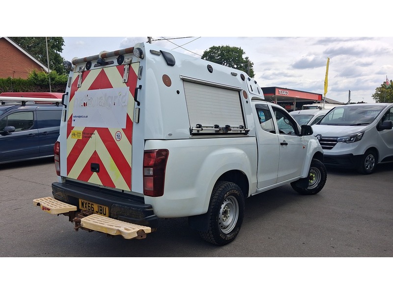 Isuzu 2.5 TD Pickup 4dr Diesel Manual 4x4 (192 g/km, 161 bhp)