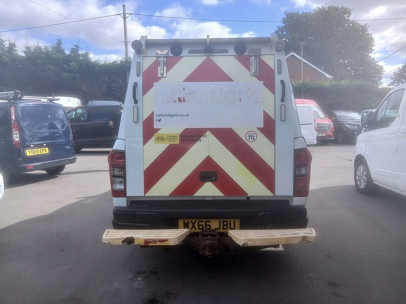 Isuzu 2.5 TD Pickup 4dr Diesel Manual 4x4 (192 g/km, 161 bhp)