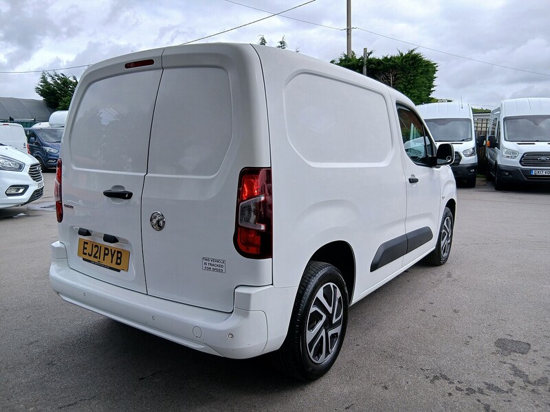 Vauxhall 1.5 Turbo D 2300 Sportive Panel Van 4dr Diesel Manual L1 H1 Euro 6 (100 ps)