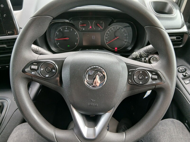 Vauxhall 1.5 Turbo D 2300 Sportive Panel Van 4dr Diesel Manual L1 H1 Euro 6 (100 ps)