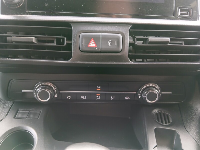 Vauxhall 1.5 Turbo D 2300 Sportive Panel Van 4dr Diesel Manual L1 H1 Euro 6 (100 ps)
