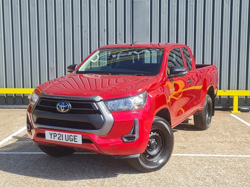 Toyota D-4D Active Pickup 2.4 Manual Diesel