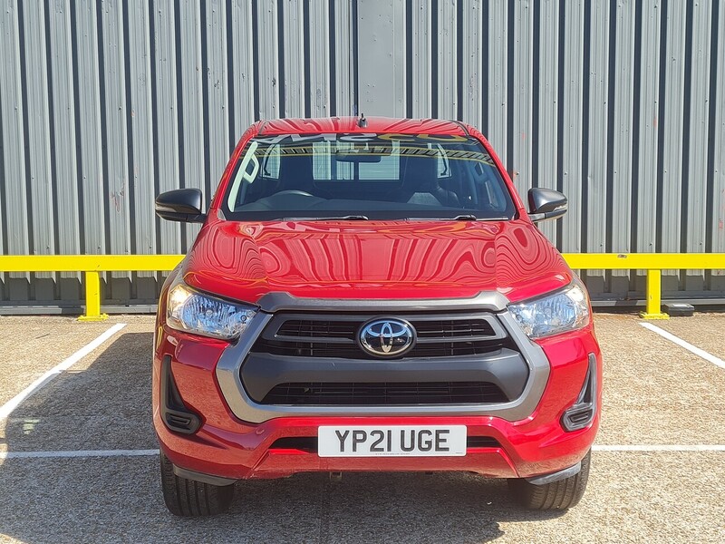 Toyota D-4D Active Pickup 2.4 Manual Diesel