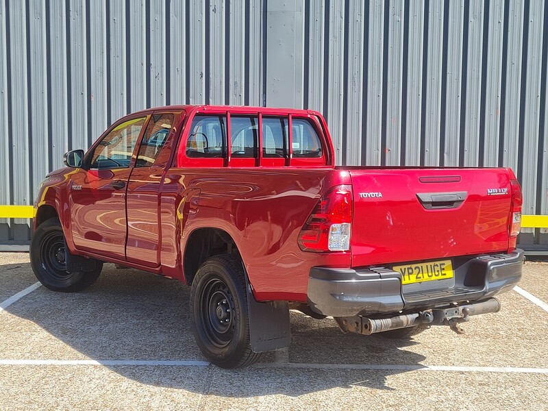 Toyota D-4D Active Pickup 2.4 Manual Diesel