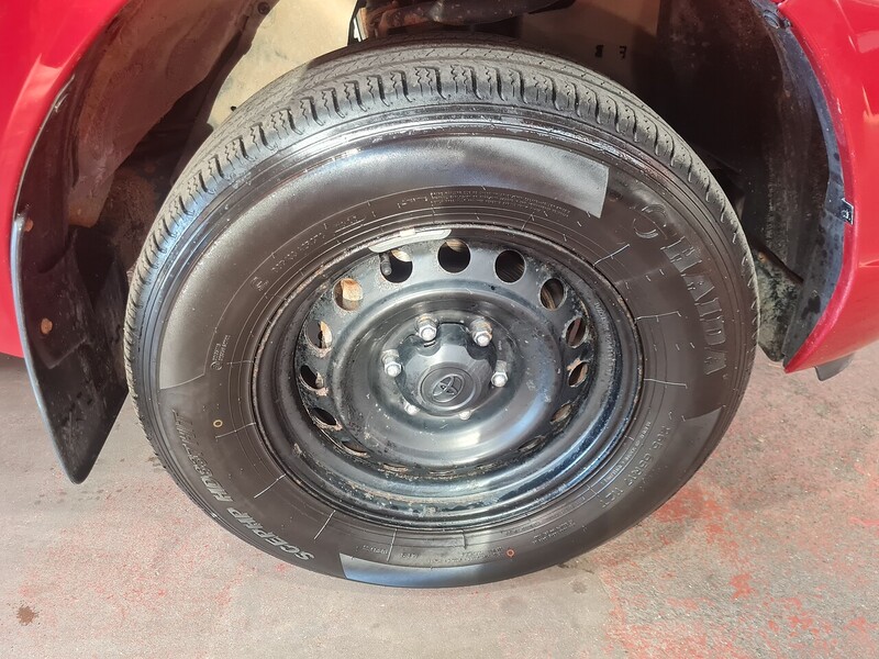 Toyota D-4D Active Pickup 2.4 Manual Diesel