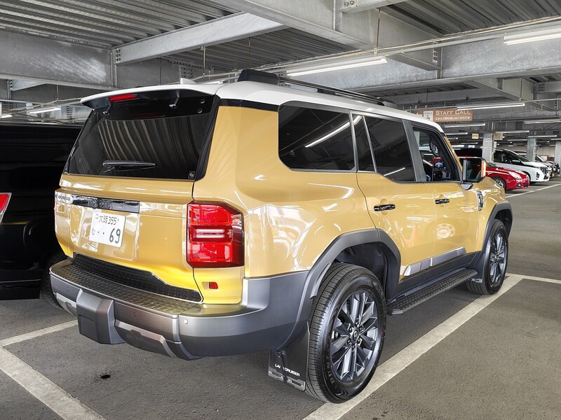 Toyota D-4D Invincible ZX SUV 2800 Automatic Diesel