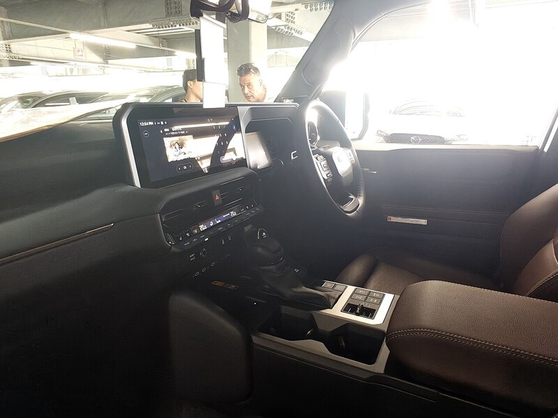 Toyota D-4D Invincible ZX SUV 2800 Automatic Diesel
