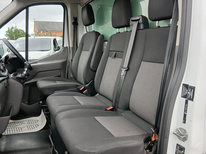 Ford 2.0 350 EcoBlue HD Leader Chassis Cab 2dr Diesel Manual RWD L4 Euro 6 (s/s) (DRW) (130 ps) 2.0 2dr Luton Van Manual Diesel