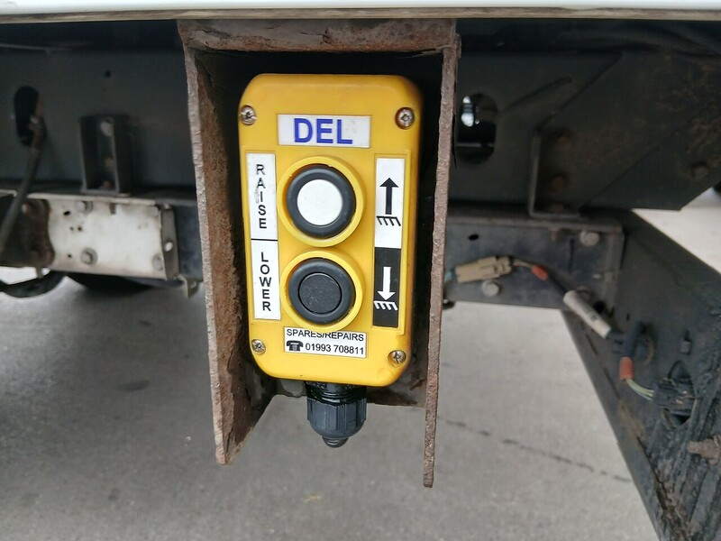 Ford 2.0 350 EcoBlue HD Leader Chassis Cab 2dr Diesel Manual RWD L4 Euro 6 (s/s) (DRW) (130 ps) 2.0 2dr Luton Van Manual Diesel