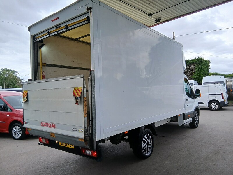 Ford 2.0 350 EcoBlue HD Leader Chassis Cab 2dr Diesel Manual RWD L4 Euro 6 (s/s) (DRW) (130 ps) 2.0 2dr Luton Van Manual Diesel