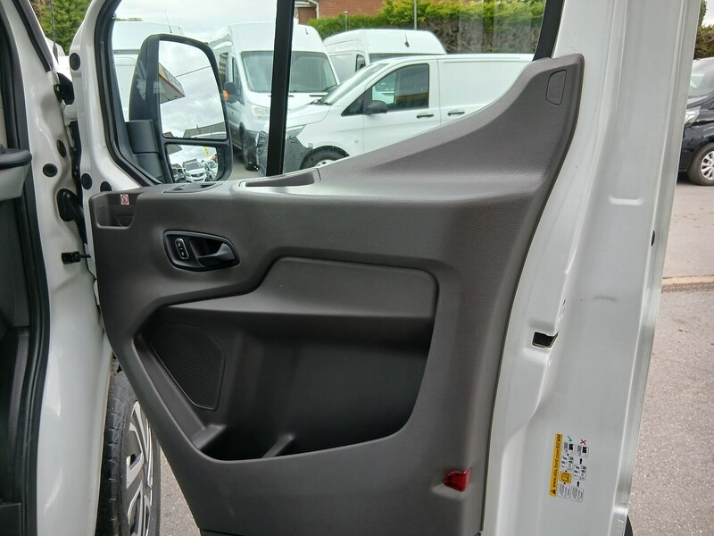 Ford 2.0 350 EcoBlue HD Leader Chassis Cab 2dr Diesel Manual RWD L4 Euro 6 (s/s) (DRW) (130 ps) 2.0 2dr Luton Van Manual Diesel