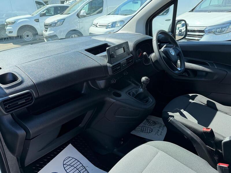 Vauxhall 1.5 Turbo D 2300 Edition Panel Van 6dr Diesel Manual L2 H1 Euro 6 (s/s) (100 ps)