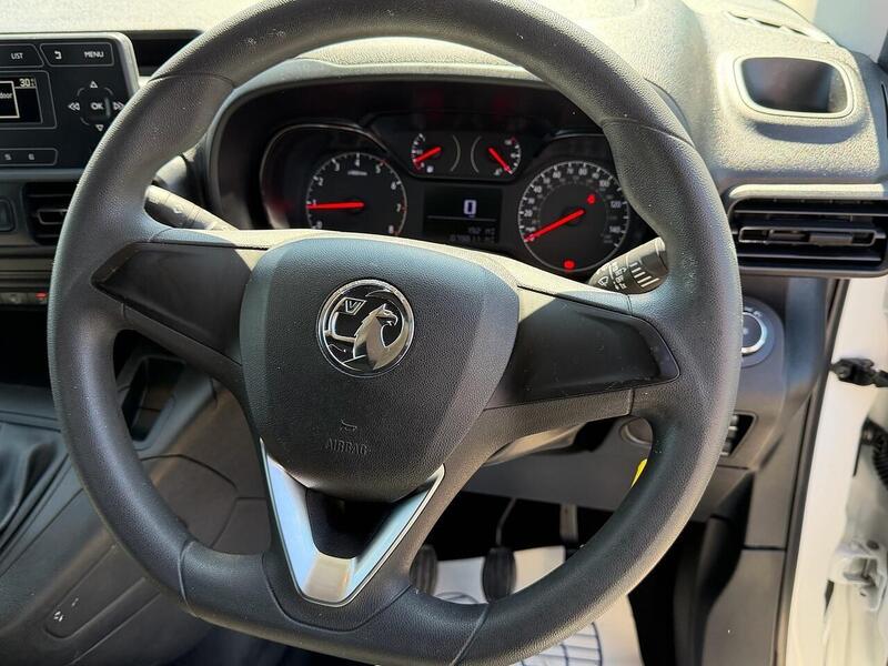 Vauxhall 1.5 Turbo D 2300 Edition Panel Van 6dr Diesel Manual L2 H1 Euro 6 (s/s) (100 ps)