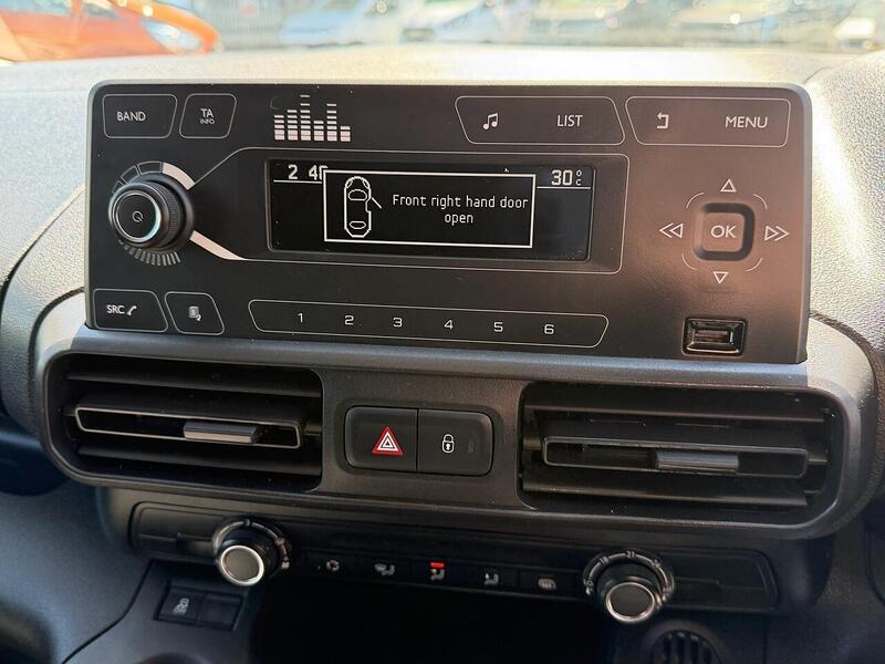 Vauxhall 1.5 Turbo D 2300 Edition Panel Van 6dr Diesel Manual L2 H1 Euro 6 (s/s) (100 ps)