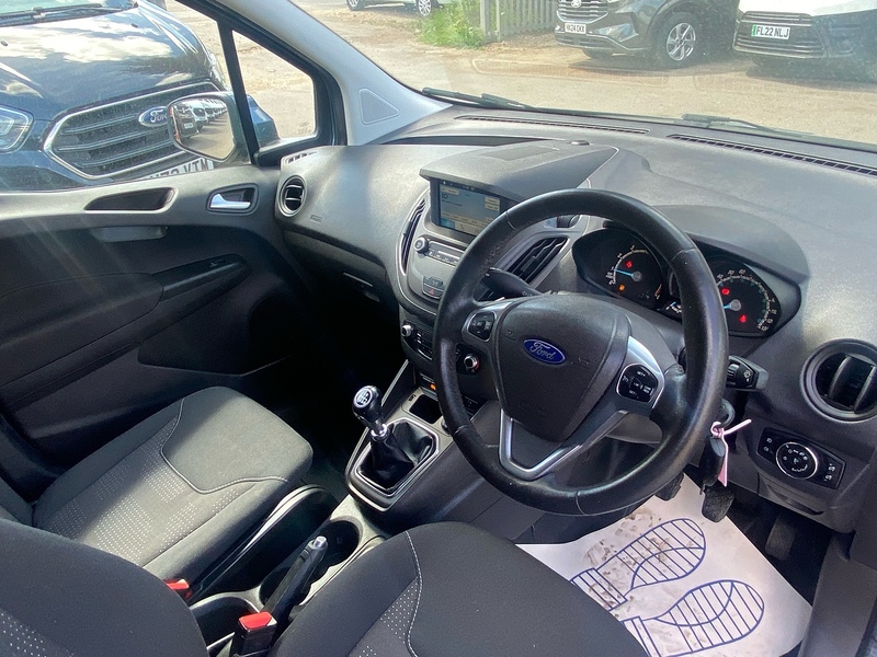 Ford EcoBoost Limited Panel Van 1.0 Manual Petrol