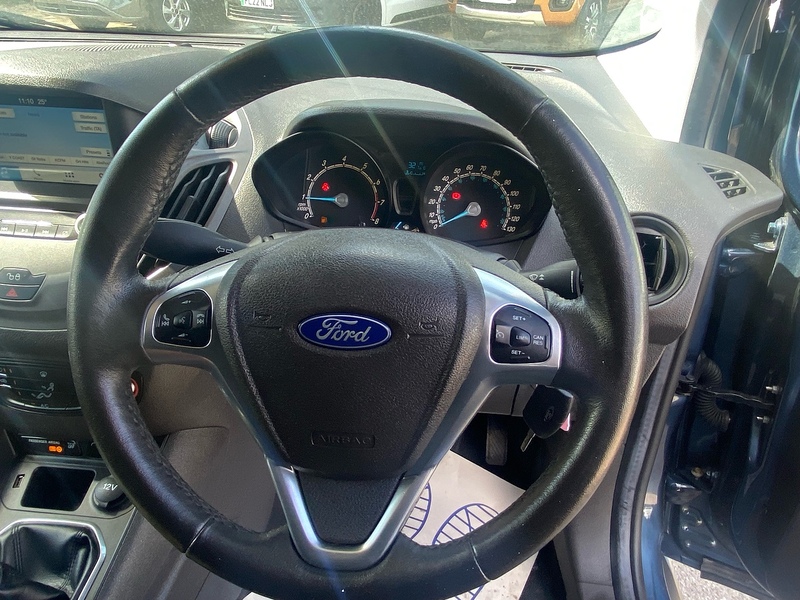 Ford EcoBoost Limited Panel Van 1.0 Manual Petrol