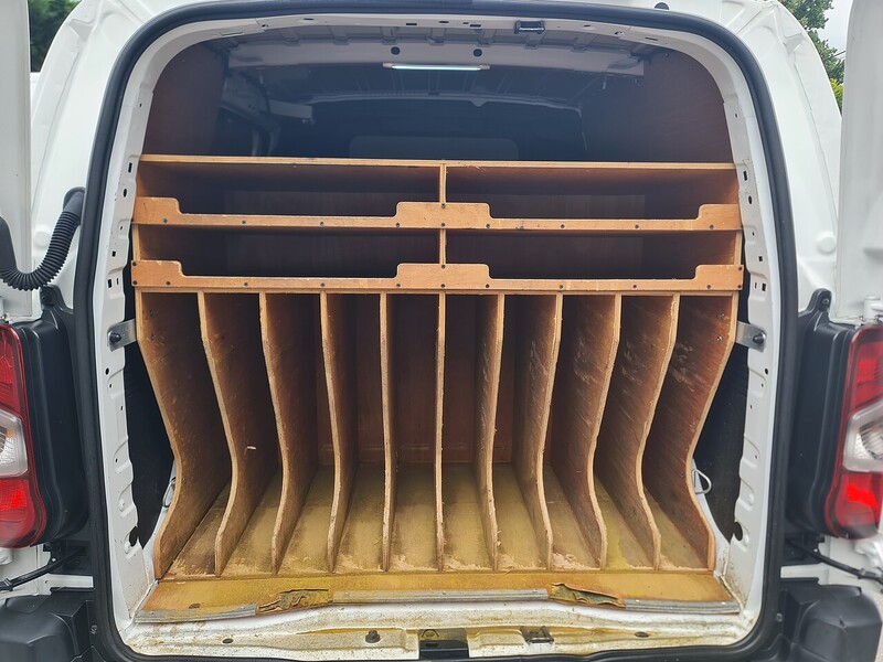 Peugeot 1.5 BlueHDi 1000 Professional Premium Standard Panel Van 5dr Diesel Manual SWB Euro 6 (100 bhp)