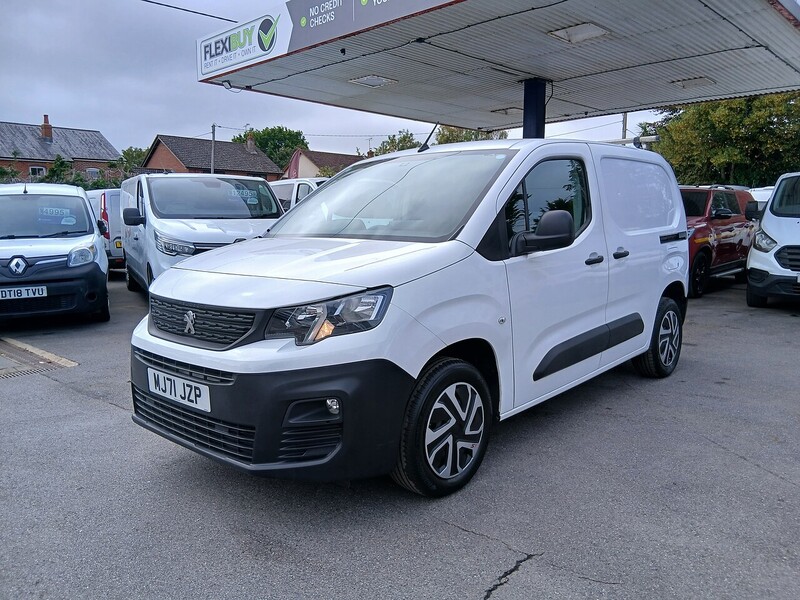 Peugeot 1.5 BlueHDi 1000 Professional Premium Standard Panel Van 5dr Diesel Manual SWB Euro 6 (100 bhp)
