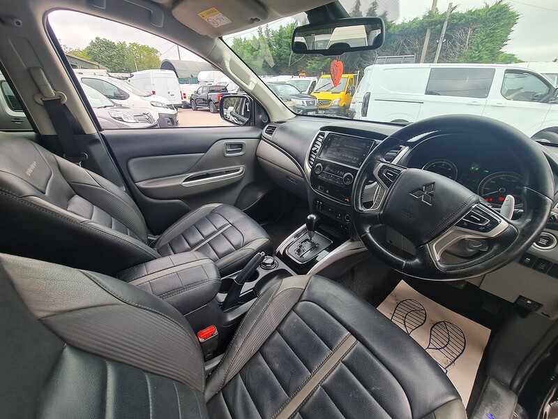Mitsubishi DI-D DC Barbarian Pickup 2.4 Automatic Diesel