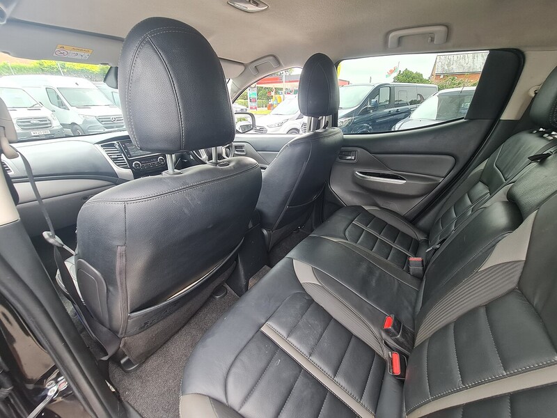 Mitsubishi DI-D DC Barbarian Pickup 2.4 Automatic Diesel