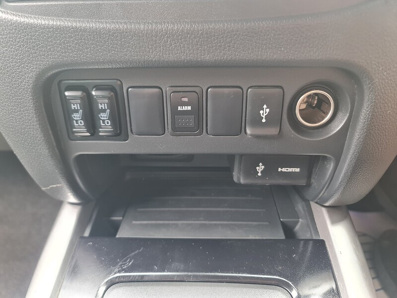 Mitsubishi DI-D DC Barbarian Pickup 2.4 Automatic Diesel