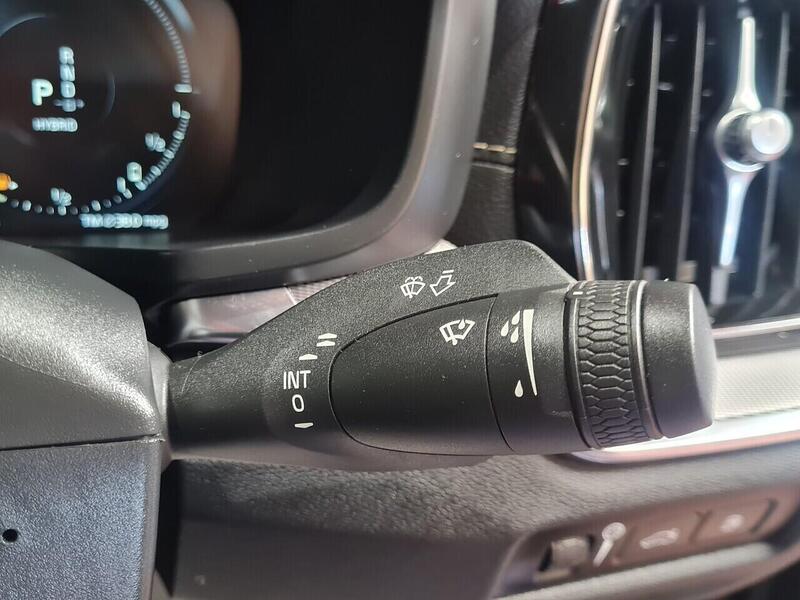 Volvo 2.0h T8 Recharge 11.6kWh Polestar Engineered Saloon 4dr Petrol Plug-in Hybrid Auto AWD Euro 6 (s/s) (405 ps)