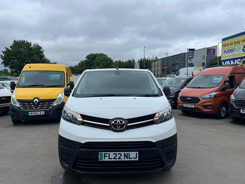 Toyota 75kWh Icon Medium Panel Van 6dr Electric Auto MWB (7kW OBC) (136 bhp)