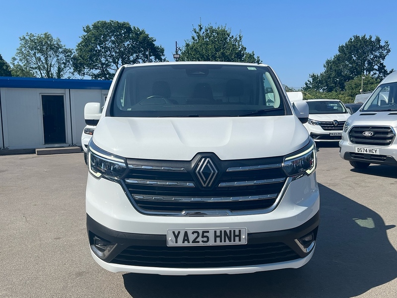 Renault 2.0 dCi Blue SL30 Extra Panel Van 5dr Diesel Auto L1 H1 Euro 6 (s/s) (150 ps)