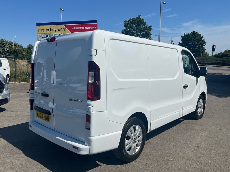 Renault 2.0 dCi Blue SL30 Extra Panel Van 5dr Diesel Auto L1 H1 Euro 6 (s/s) (150 ps)
