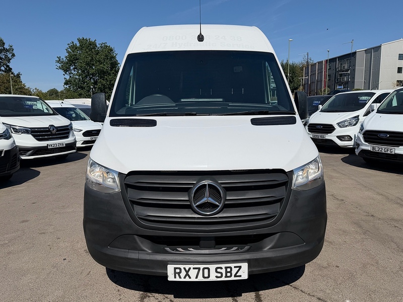 Mercedes-Benz 2.0 315 CDI Progressive Panel Van 5dr Diesel Manual RWD L2 H2 Euro 6 (s/s) (150 ps)