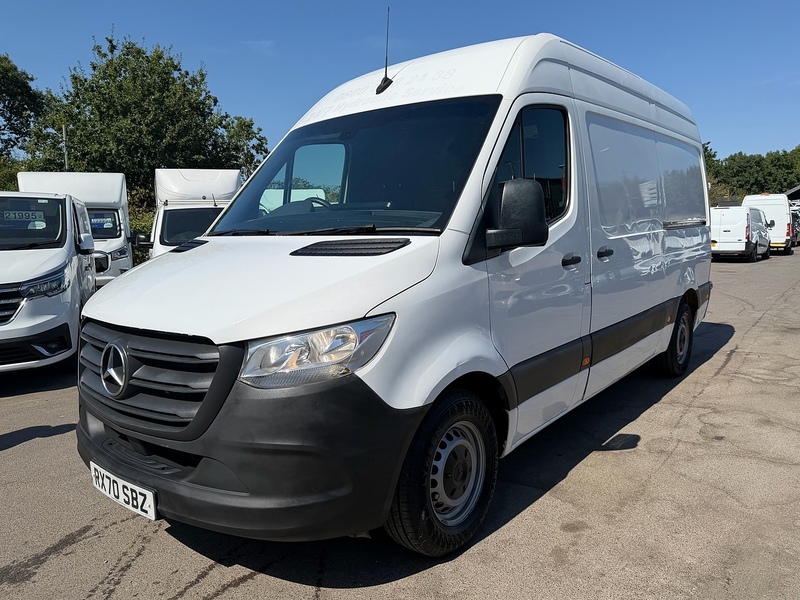 Mercedes-Benz 2.0 315 CDI Progressive Panel Van 5dr Diesel Manual RWD L2 H2 Euro 6 (s/s) (150 ps)