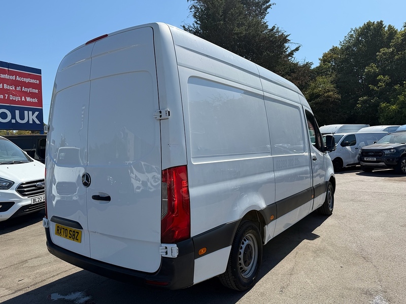 Mercedes-Benz 2.0 315 CDI Progressive Panel Van 5dr Diesel Manual RWD L2 H2 Euro 6 (s/s) (150 ps)