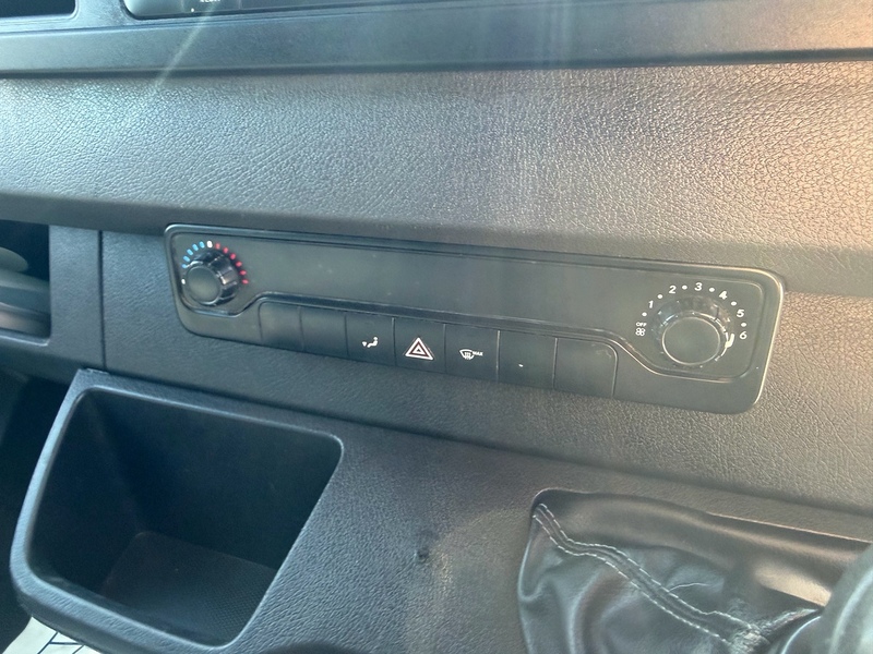 Mercedes-Benz 2.0 315 CDI Progressive Panel Van 5dr Diesel Manual RWD L2 H2 Euro 6 (s/s) (150 ps)