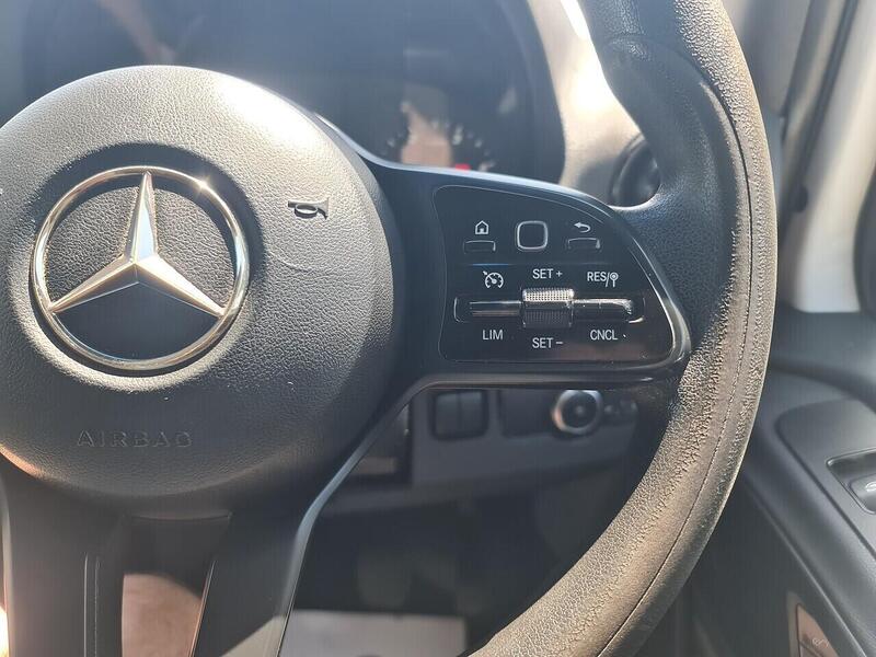 Mercedes-Benz 2.0 315 CDI Progressive Panel Van 5dr Diesel Manual RWD L2 H2 Euro 6 (s/s) (150 ps)