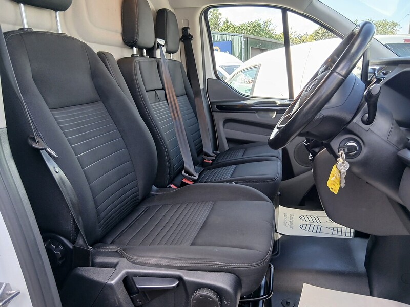 Ford 2.0 300 EcoBlue Limited Panel Van 5dr Diesel Manual L1 H1 Euro 6 (s/s) (130 ps)